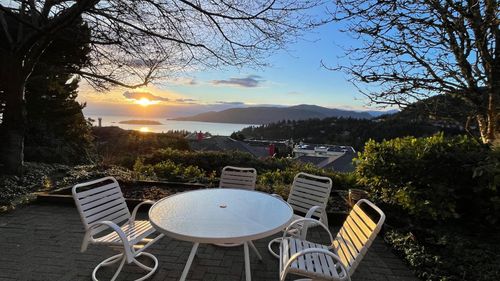 5436 Westhaven Pl, West Vancouver, BC, V7W3G1 | Card Image