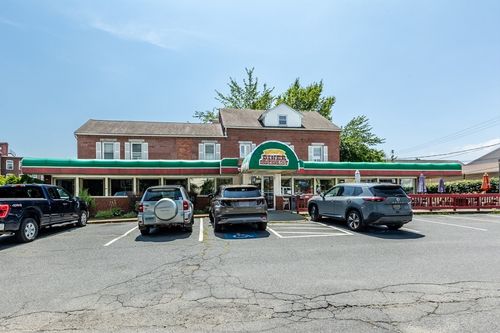 119-117 Union St, Easthampton, MA, 01027-3201 | Card Image