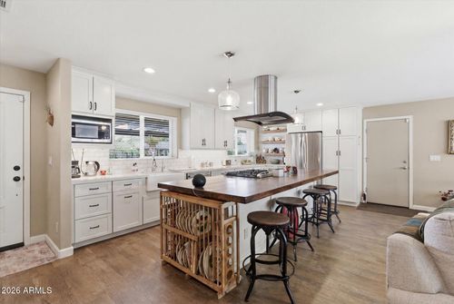 3922 E Whitton Avenue, Phoenix, AZ, 85018 | Card Image