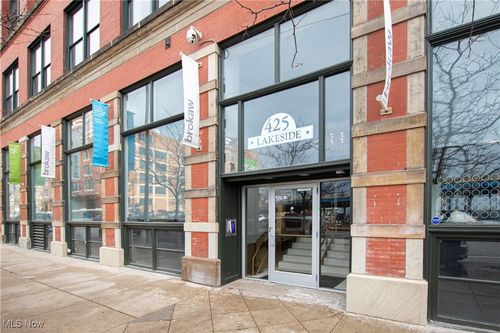 601-425 W Lakeside Ave, Cleveland, OH, 44113-1027 | Card Image
