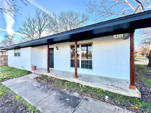 1400 Avenue D, Moody, TX, 76557-3629 | Card Image