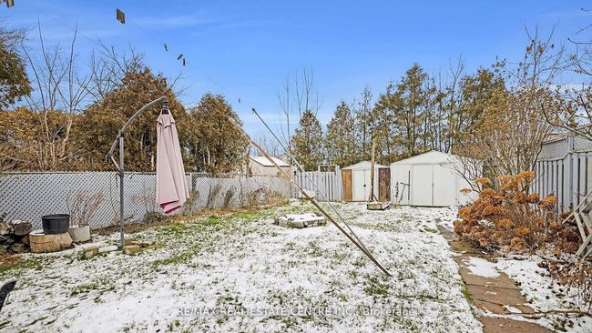 57 Archdekin Dr, House attached with 4 bedrooms, 2 bathrooms and 4 parking in Brampton ON | Image 38