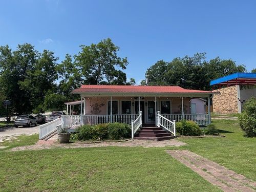 301 W Pecan St, Pflugerville, TX, 78660-3987 | Card Image