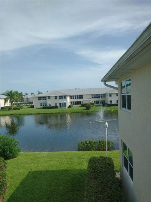 207-830 Lake Orchid Circle, Vero Beach, FL, 32962 | Card Image