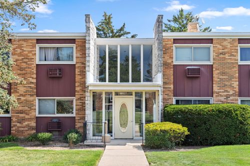 110-1320B Lore Ln, Lombard, IL, 60148-4462 | Card Image
