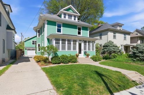 3212 Irving Ave S, Minneapolis, MN, 55408-3318 | Card Image