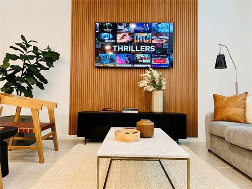 1076 Plantation Ln, DAVENPORT, FL, 33896-5137 | Card Image