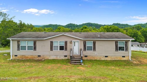 604 Elaine Dr, Tazewell, TN, 37879-6230 | Card Image