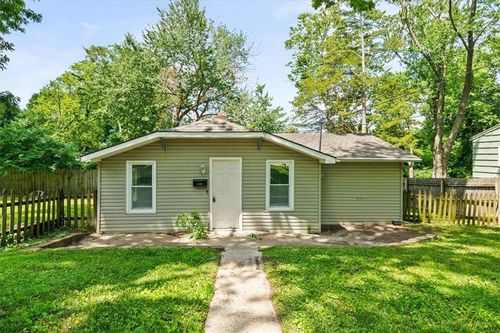 1524 S Home Ave, Independence, MO, 64052-2116 | Card Image