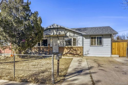 111 7th St, Fort Lupton, CO, 80621-2108 | Card Image
