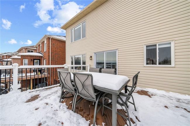 11 Sundial Cres, House other with 5 bedrooms, 3 bathrooms and 6 parking in Dundas ON | Image 43