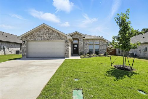 1200 Holly St, Cleburne, TX, 76033-5372 | Card Image