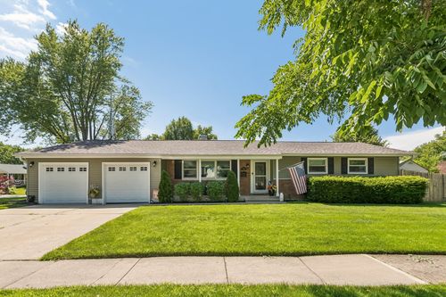 326 N Clark Drive, Palatine, IL, 60074 | Card Image