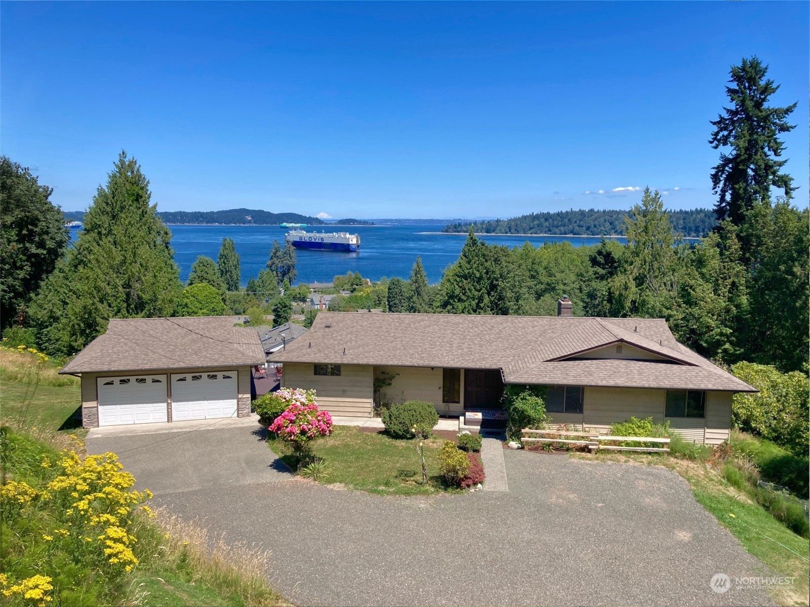 Young Hill Ln, Port Orchard, WA 98366