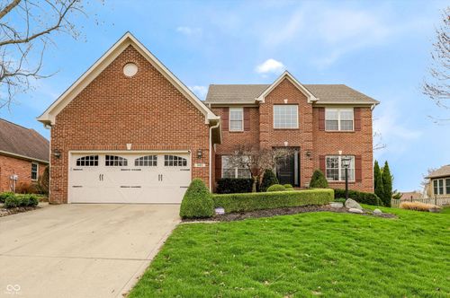 4401 Brittany Dr, Zionsville, IN, 46077-8227 | Card Image