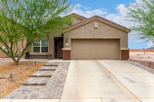 10122 N Guayacan Trl, Marana, AZ, 85653-0320 | Card Image