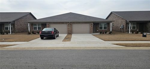 523 Nw 69th Ave, Bentonville, AR, 72713-2185 | Card Image