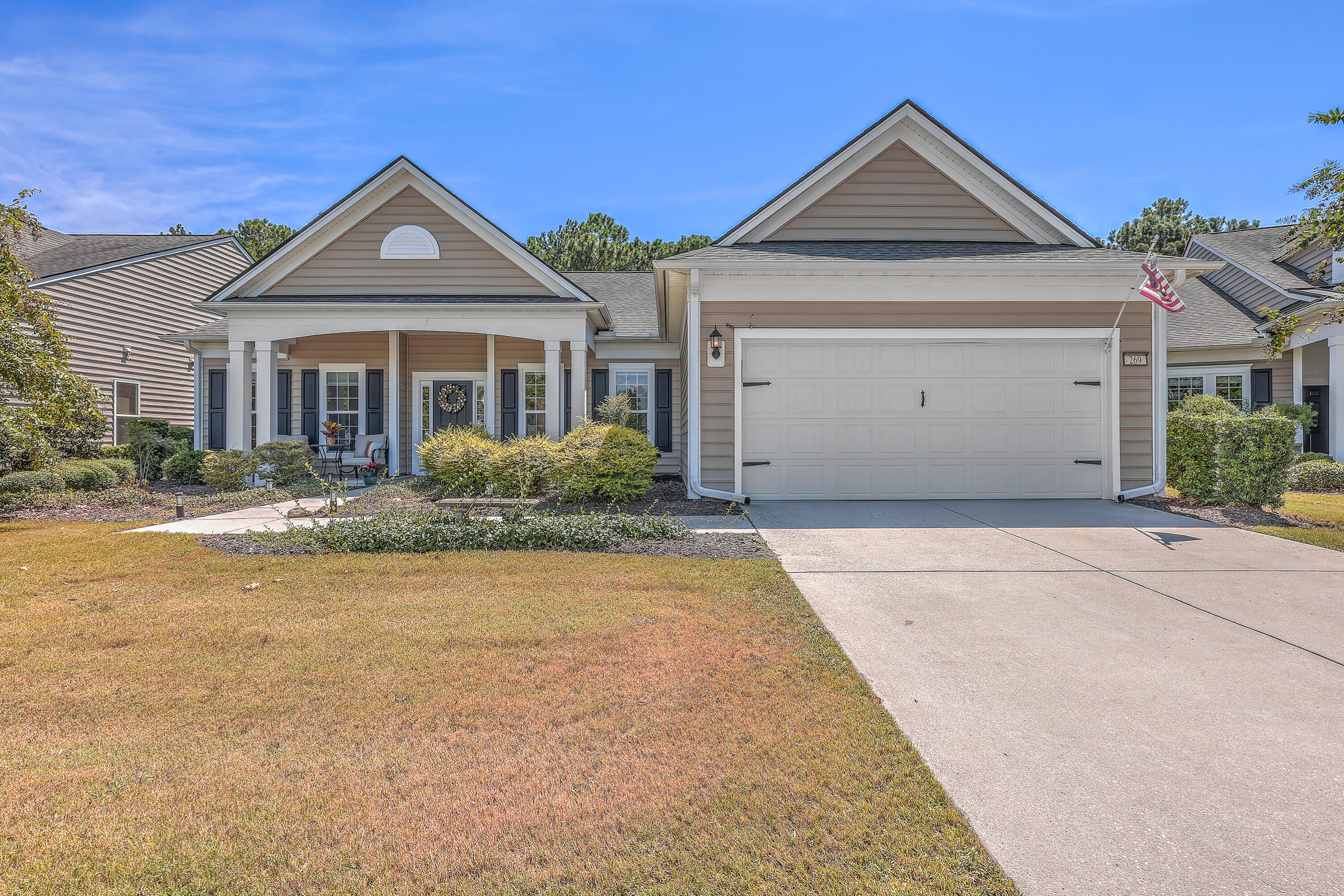 Waterfront Park Dr, Summerville, SC 29486