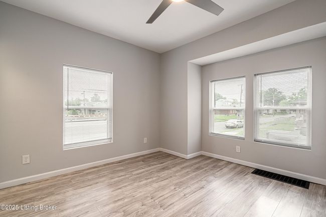 101 Saunders Ct, House other with 3 bedrooms, 2 bathrooms and null parking in Louisville KY | Image 9