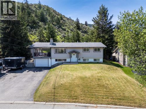 5121 Crawford Pl, Kamloops, BC, V2C5Z8 | Card Image