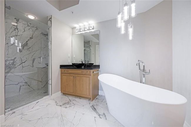 Master Bath | Image 15