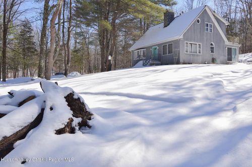 94 Hill Top Rd, Rhinebeck, NY, 12572-2406 | Card Image