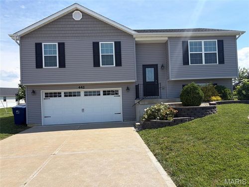 442 Honeysuckle Creek Dr. Drive, Wentzville, MO, 63385 | Card Image
