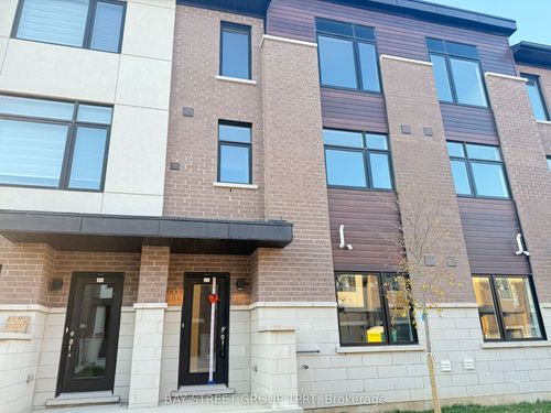 1203-1695 Dersan St, Pickering, ON, L1X0S9 | Card Image