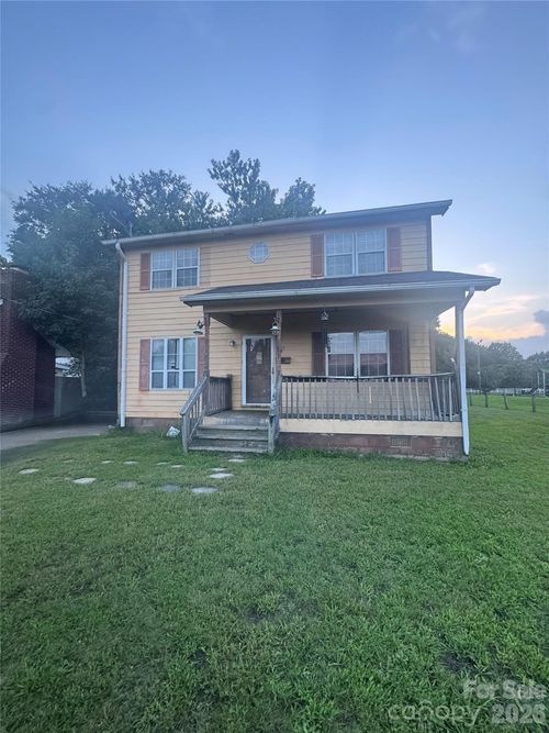 305 Mobley St, Clover, SC, 29710-1045 | Card Image