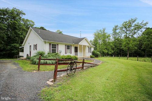 89 Stony Ln, NEWBURG, PA, 17240-9220 | Card Image
