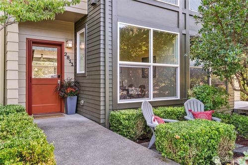 2811 S Columbian Way, Seattle, WA, 98108-2175 | Card Image