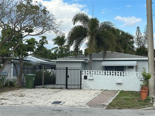 1300 Nw 7th Ter, Fort Lauderdale, FL, 33311-6002 | Card Image