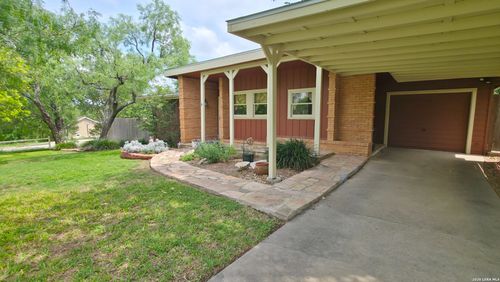 528 Rittiman Rd, Terrell Hills, TX, 78209-5532 | Card Image