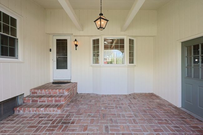 3 Squire Ln, House other with 3 bedrooms, 2 bathrooms and 6 parking in Bellingham MA | Image 4