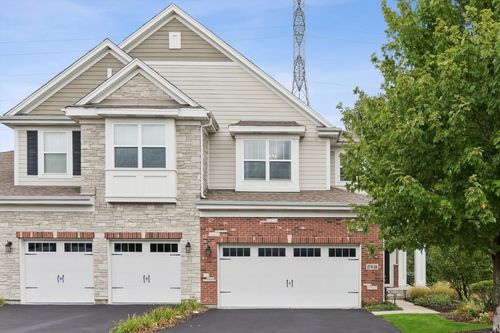 27W116 Redbud Ln, Winfield, IL, 60190-2029 | Card Image