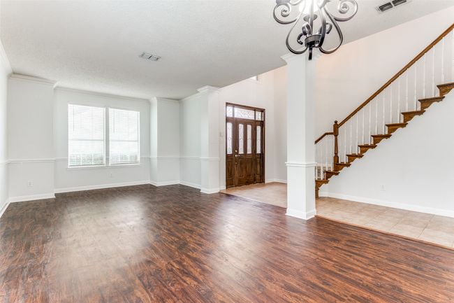 A formal living space | Image 4