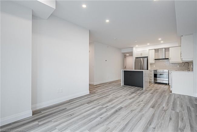 103 - 153 Wilson St W, House attached with 2 bedrooms, 2 bathrooms and 2 parking in Ancaster ON | Image 13