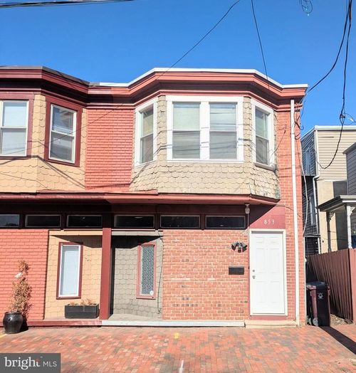 853 N Madison St, WILMINGTON, DE, 19801-1437 | Card Image