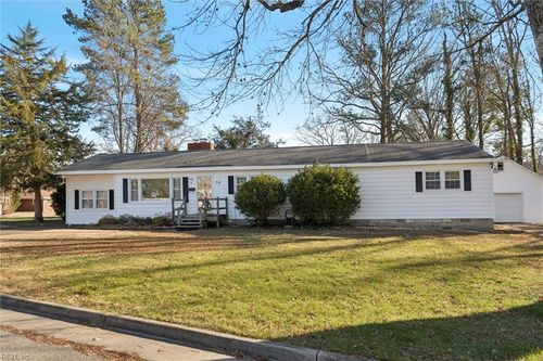 34 Meadow Creek Dr, Newport News, VA, 23608-1340 | Card Image