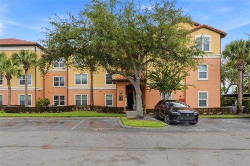 2301-5451 Vineland Road, ORLANDO, FL, 32811 | Card Image