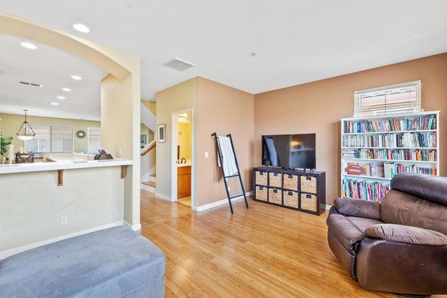 757 Roble St, Townhouse with 4 bedrooms, 3 bathrooms and 2 parking in Watsonville CA | Image 6