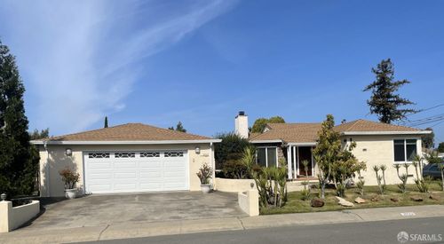 21723 Ada St, Castro Valley, CA, 94546-6301 | Card Image