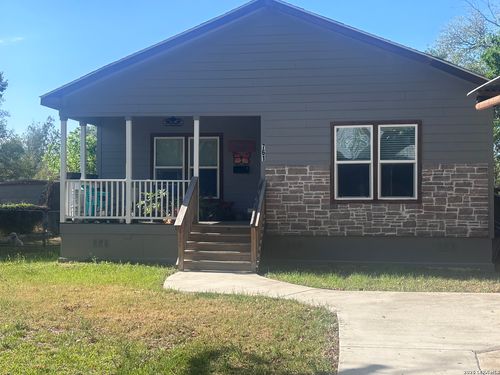 761 Baker, Seguin, TX, 78155-6003 | Card Image