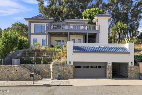 681 Buena Vista St, Ventura, CA, 93001-2005 | Card Image