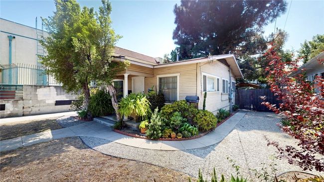 241 N Verdugo, Home with 32 bedrooms, 32 bathrooms and 3 parking in Glendale CA | Image 9