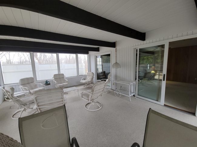 302 Riverview Ct, House other with 3 bedrooms, 3 bathrooms and null parking in Portage WI | Image 11
