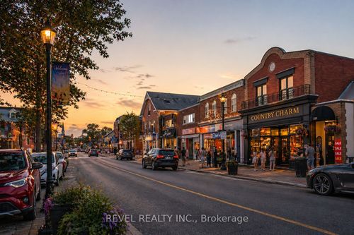 a-296 Queen St S, Mississauga, ON, L5M1M2 | Card Image