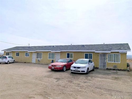 29867 1st Ave, Barstow, CA, 92311-1925 | Card Image