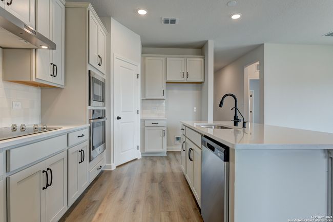 12841 Hill Plains Dr, House other with 4 bedrooms, 3 bathrooms and null parking in Schertz TX | Image 14