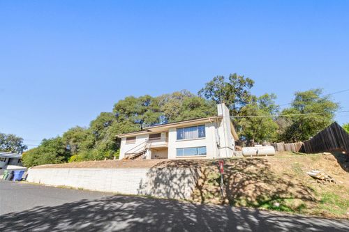 597 Amador Ave, Angels Camp, CA, 95222-9394 | Card Image